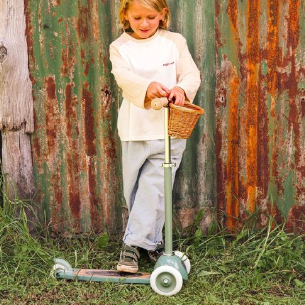 Banwood Kids Scooter with Basket (Forest)