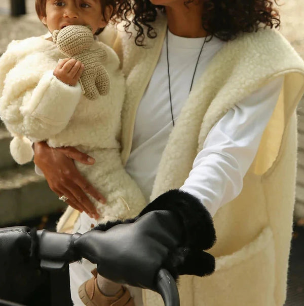 Coated Sheepskin Buggy Mittens (Noir)