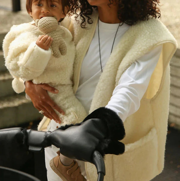 Coated Sheepskin Buggy Mittens (Noir)