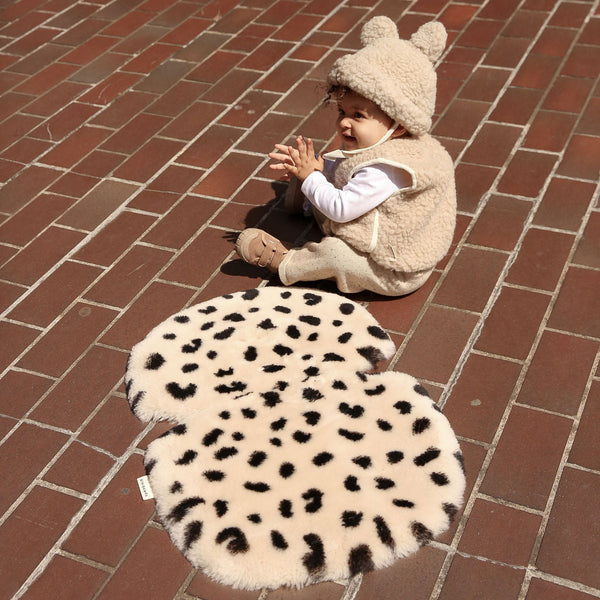 Sheepskin Snuggler (Leopard)