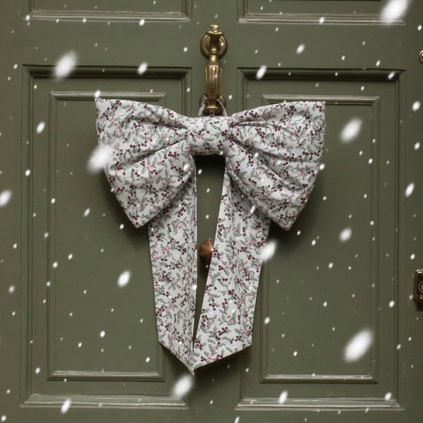 Christmas Berry Vines Hanging Bow
