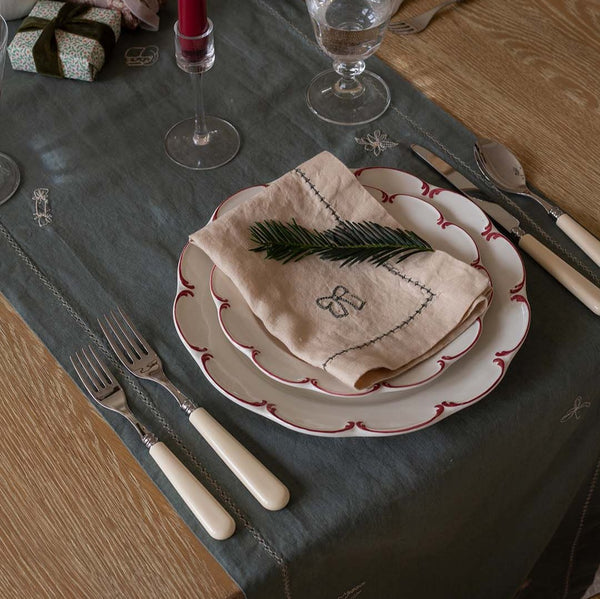 Embroidered Linen Napkins, Set of 2 (Natural)