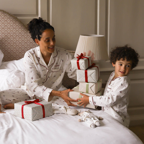 Organic Cotton Flannel Christmas Pyjamas (Holly Scatter)