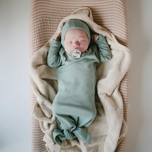 Organic Cotton Baby Hooded Towel (Fog)