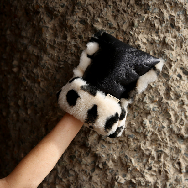 Sheepskin Buggy Mittens (Leopard)