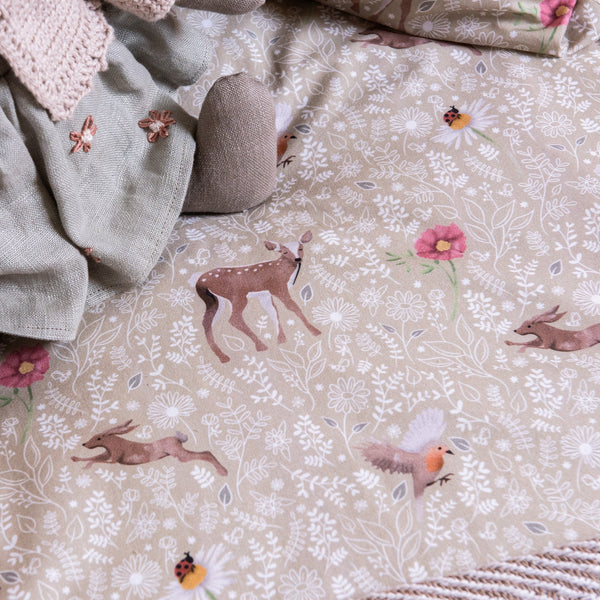 Meadow Floral Reversible Duvet and Pillow Bedding Set