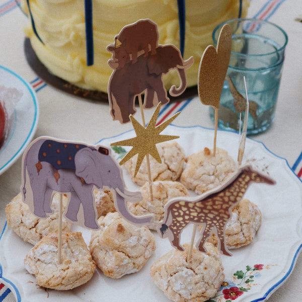 Safari Table + Party Decoration Celebration Kit