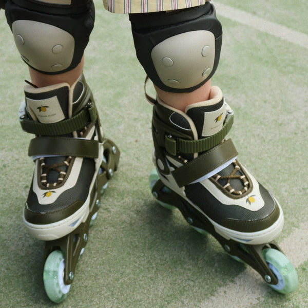 Lemon Print Light Up Adjustable Roller-skates (Kalamata)