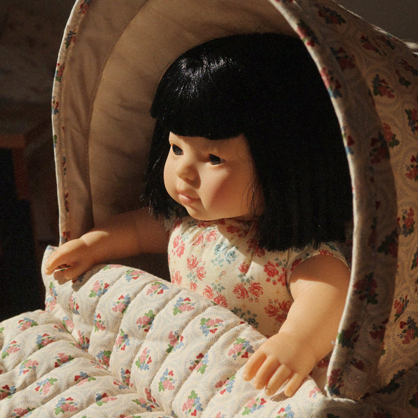 Minnie Floral Print Vintage Traditional Dolls Pram (Verona Blues)