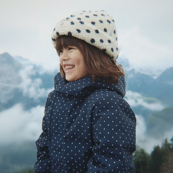 Jody Polka Dot Teddy Borg Fleece Beanie Hat (Dot Lumiere)