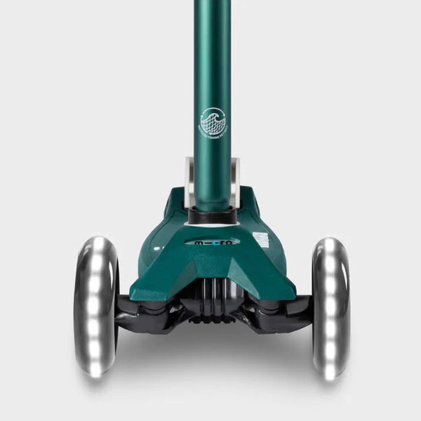 Maxi Micro Deluxe ECO Scooter with 3 LED Wheels (Green)