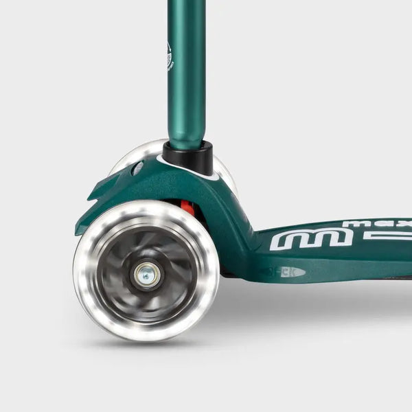Maxi Micro Deluxe ECO Scooter with 3 LED Wheels (Green)