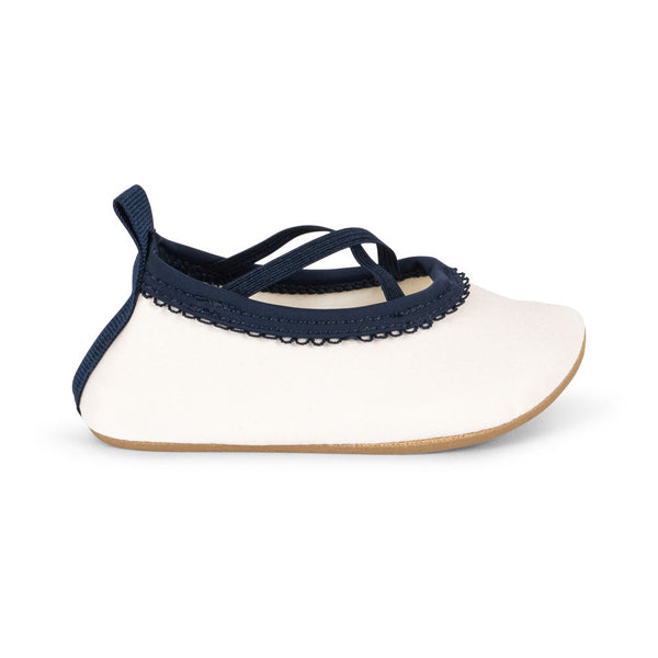 Vilja Cross Front Swim Shoes (Dew)