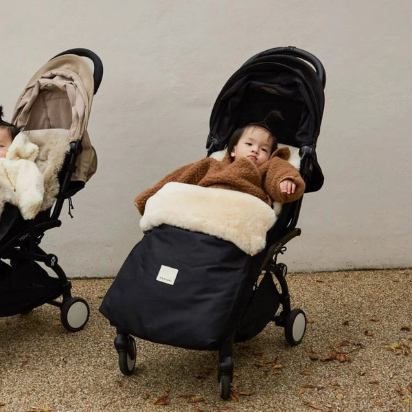 Sheepskin Universal Fixed Harness Buggy Puffmuff (Noir + Milk)