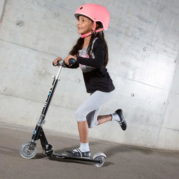 Micro Classic Sprite Foldable Scooter (Black)