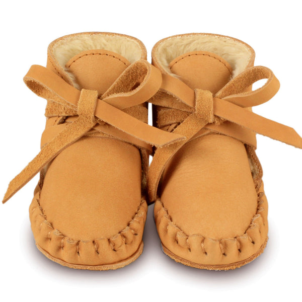 Pina Leather Baby Booties with Faux Fur Lining (Caramel)