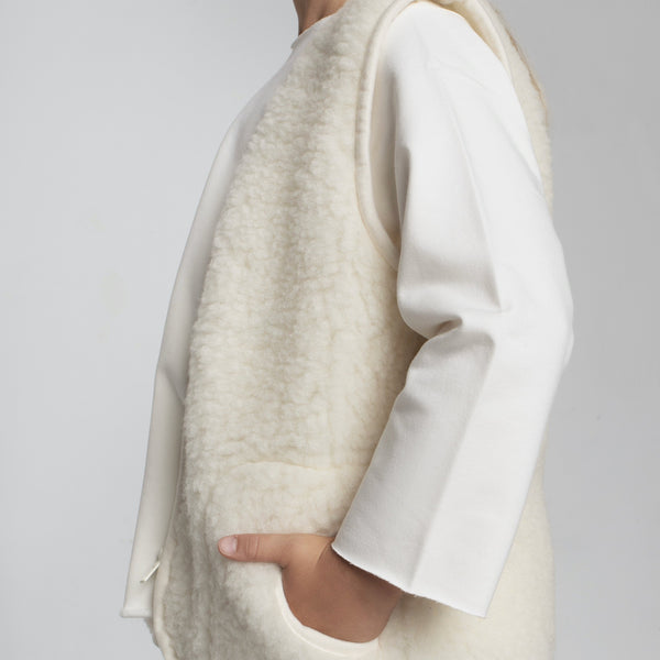 MAMA Clara 100% Wool Vest (Milk)