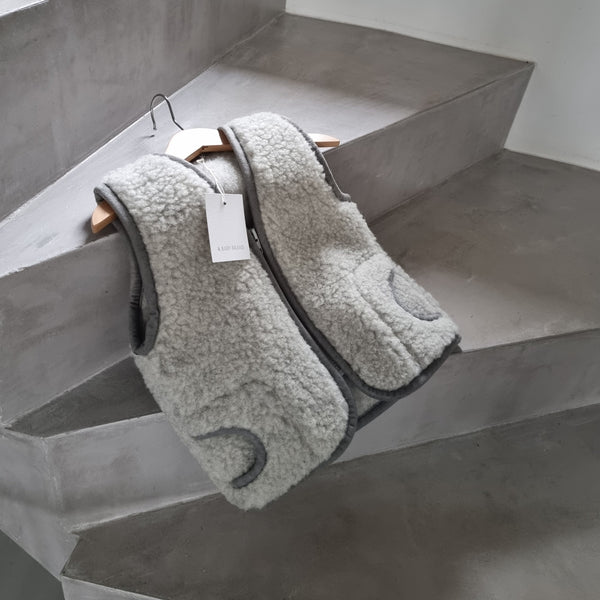 MAMA Clara 100% Wool Vest (Grey)