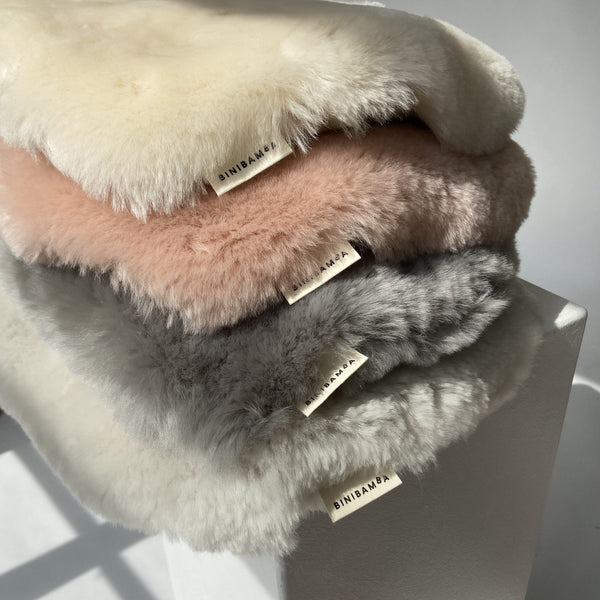 Sheepskin Snuggler (Milk)