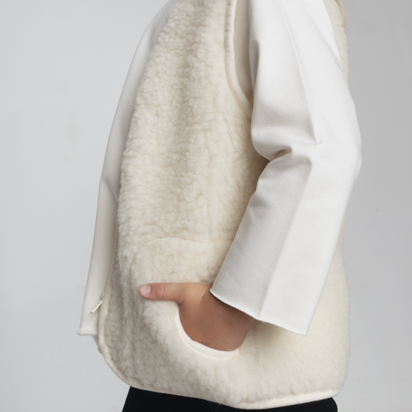 MAMA Clara 100% Wool Vest (Milk)