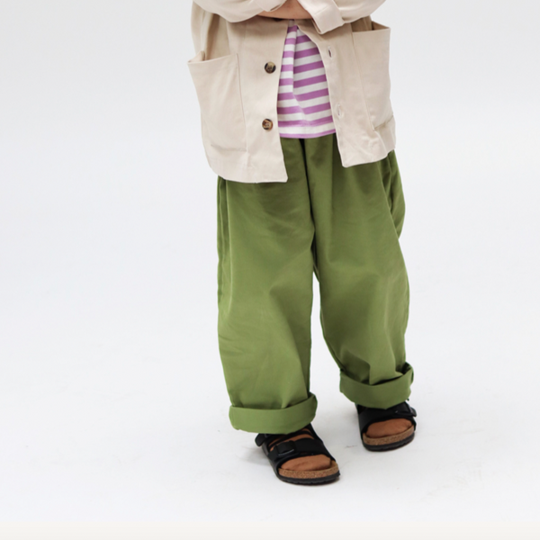 Smaller Explorer Active Chino (Sage)