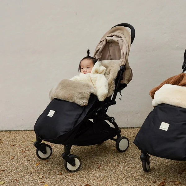 Sheepskin Universal Fixed Harness Buggy Puffmuff (Noir + Toast)